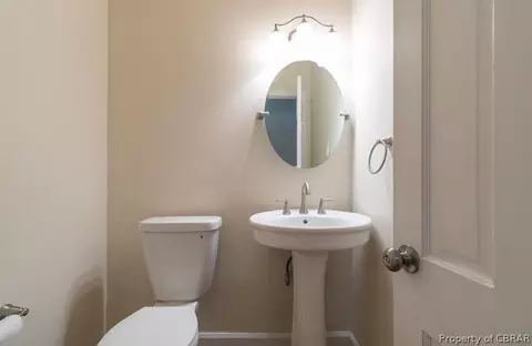 363 Hopemont Cir, Hampton, VA 23669 photo 13