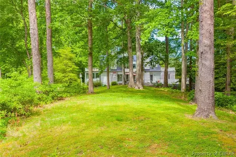 182 Golf Course Dr, Weems, VA 22576 photo 12