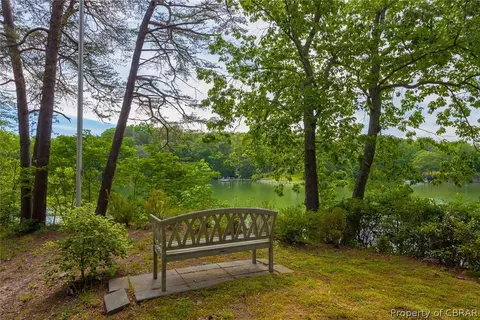 182 Golf Course Dr, Weems, VA 22576 photo 11
