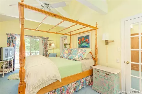 182 Golf Course Dr, Weems, VA 22576 photo 32