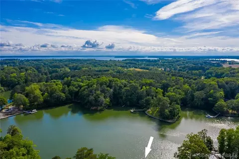 182 Golf Course Dr, Weems, VA 22576 photo 50