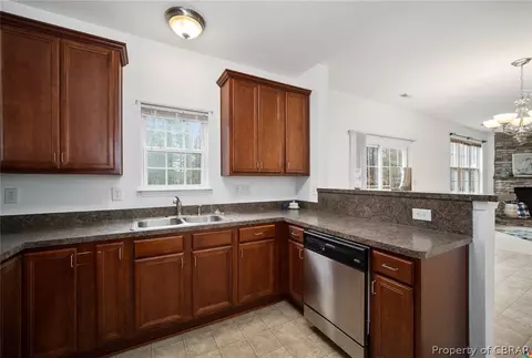 6246 Ruth Dr, Gloucester, VA 23061 photo 12