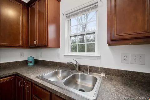 6246 Ruth Dr, Gloucester, VA 23061 photo 17