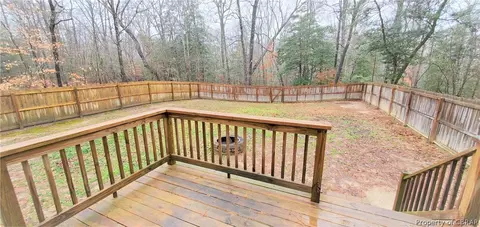 128 Pine View Dr, Hartfield, VA 23071 photo 25