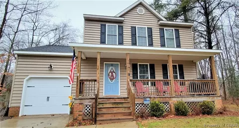 128 Pine View Dr, Hartfield, VA 23071 photo 1
