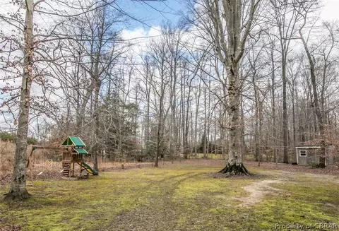 5830 Hillside Dr, Gloucester, VA 23061 photo 43