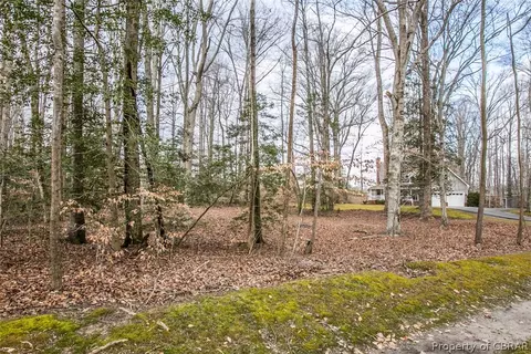 5830 Hillside Dr, Gloucester, VA 23061 photo 6