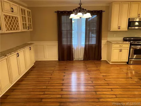 1723 Yorkview Dr, Gloucester Point, VA 23062 photo 12