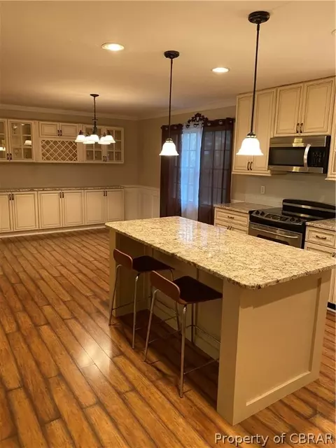 1723 Yorkview Dr, Gloucester Point, VA 23062 photo 11