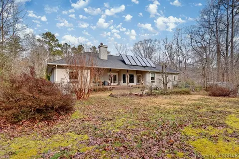 8607 Navajo Trl, Gloucester, VA 23061 photo 32