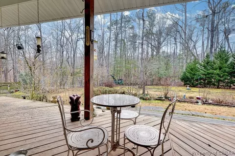 8607 Navajo Trl, Gloucester, VA 23061 photo 36