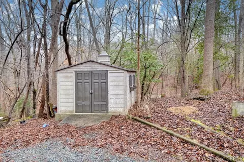 8607 Navajo Trl, Gloucester, VA 23061 photo 37