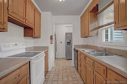 13 Ambrose Ln, Hampton, VA 23663 photo 10