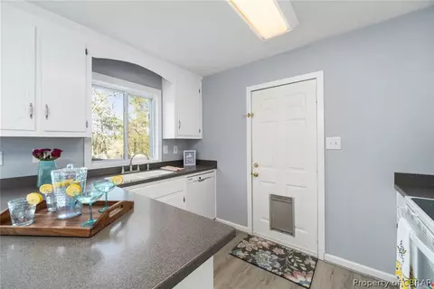 3495 Foxhaven Dr, Gloucester, VA 23061 photo 12