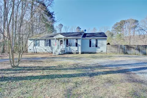 4832 David Dr, Gloucester, VA 23061 photo 1