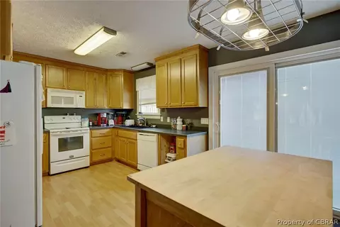 4832 David Dr, Gloucester, VA 23061 photo 6