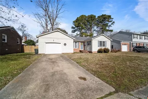 105 Quaker Rd, Hampton, VA 23669 photo 2