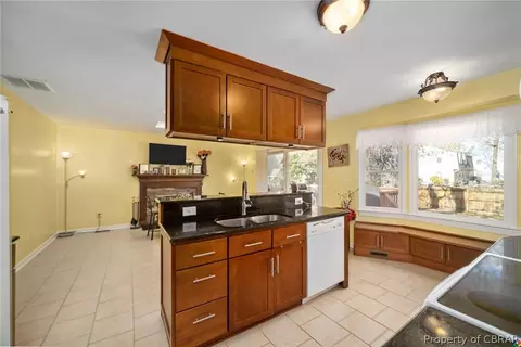 105 Quaker Rd, Hampton, VA 23669 photo 18