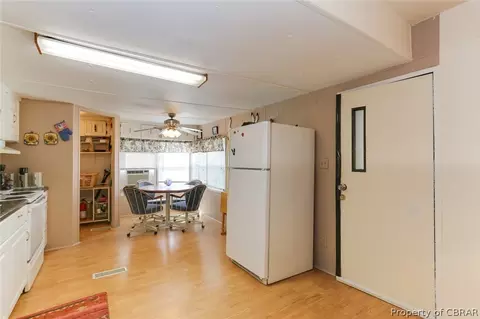 826 Carlton Rd, Wake, VA 23176 photo 8
