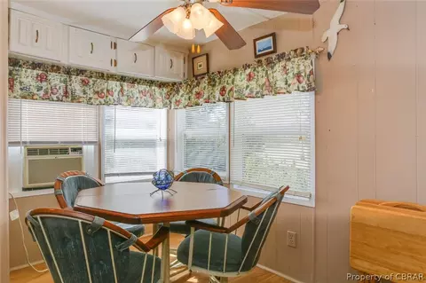 826 Carlton Rd, Wake, VA 23176 photo 9