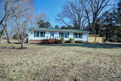 677 General Puller Hwy, Saluda, VA 23149 photo 1