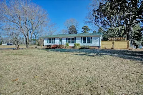 677 General Puller Hwy, Saluda, VA 23149 photo 3