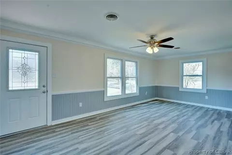 677 General Puller Hwy, Saluda, VA 23149 photo 8