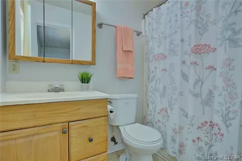 6365 Meadow Dr, Gloucester, VA 23061 photo 14