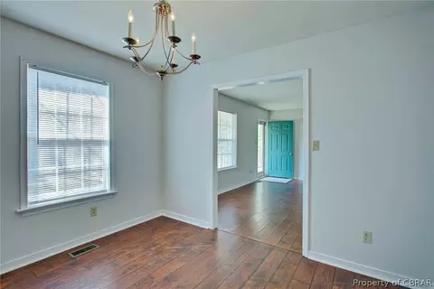 6365 Meadow Dr, Gloucester, VA 23061 photo 5