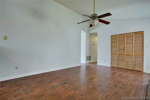 6365 Meadow Dr, Gloucester, VA 23061 photo 11