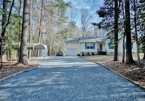 9899 Figg Shop Rd, Gloucester, VA 23061 photo 1
