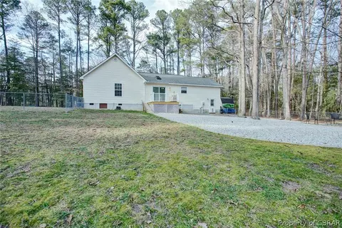 9899 Figg Shop Rd, Gloucester, VA 23061 photo 26