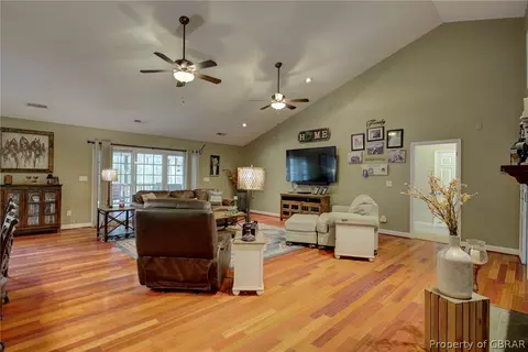 5743 Gockley Ln, Gloucester, VA 23061 photo 11