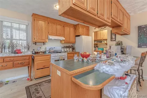 181 Rose Dr, Weems, VA 22576 photo 34