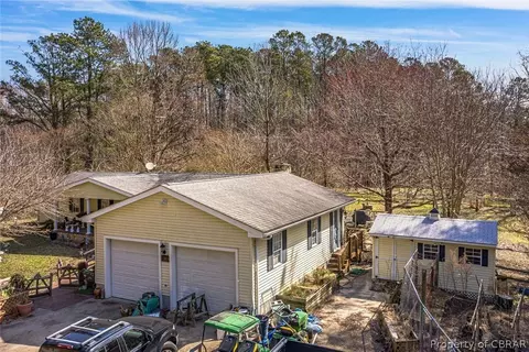 181 Rose Dr, Weems, VA 22576 photo 20