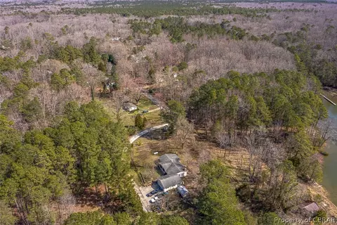 181 Rose Dr, Weems, VA 22576 photo 11