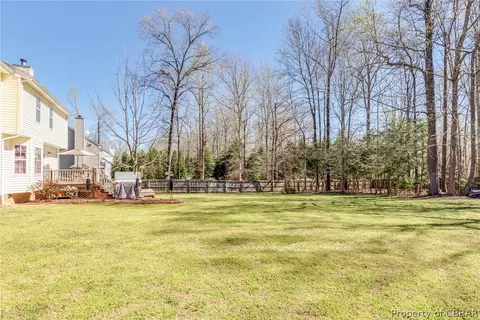 8246 Hamilton Dr, Gloucester, VA 23061 photo 40