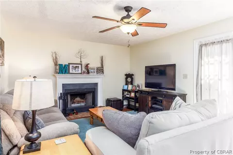 8246 Hamilton Dr, Gloucester, VA 23061 photo 20