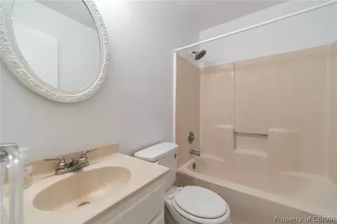 9221 Davenport Rd, Gloucester, VA 23061 photo 18
