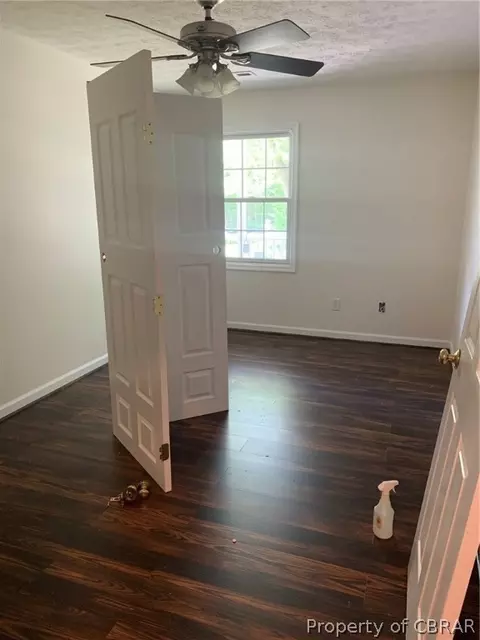 6219 Glenns Rd, Gloucester, VA 23061 photo 13