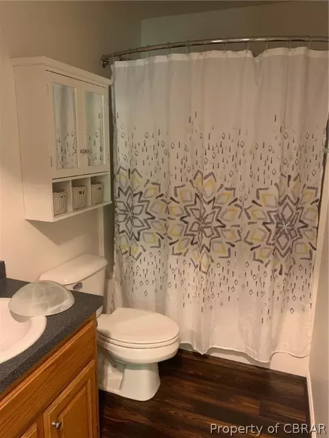 6219 Glenns Rd, Gloucester, VA 23061 photo 3
