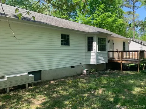 6219 Glenns Rd, Gloucester, VA 23061 photo 11