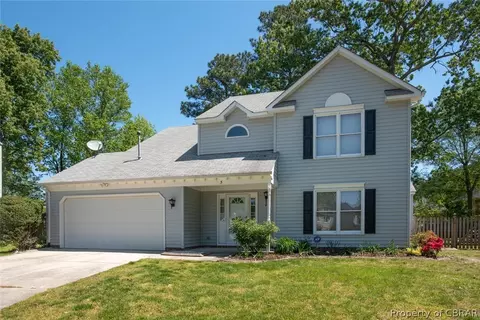 5 Stephen Conway Ct, Hampton, VA 23666 photo 2