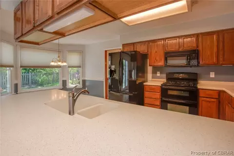 5 Stephen Conway Ct, Hampton, VA 23666 photo 11