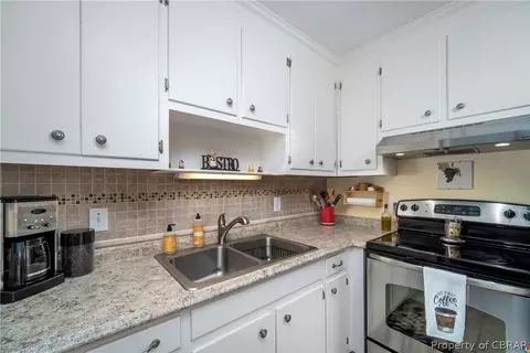 6349 Corbin Ct, Gloucester, VA 23061 photo 17