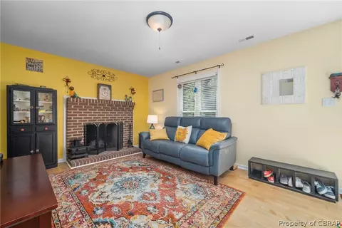 6349 Corbin Ct, Gloucester, VA 23061 photo 7
