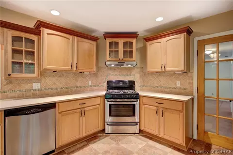 7181 Wilson Cir, Gloucester, VA 23061 photo 8