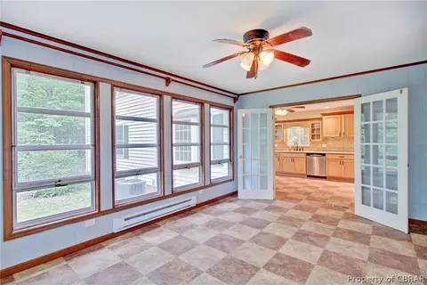 7181 Wilson Cir, Gloucester, VA 23061 photo 11