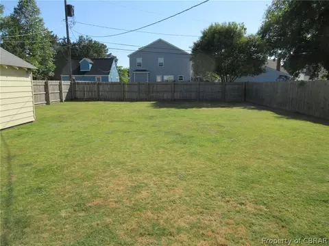 225 Chesterfield Rd, Hampton, VA 23661 photo 8