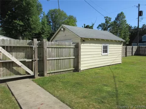 225 Chesterfield Rd, Hampton, VA 23661 photo 9